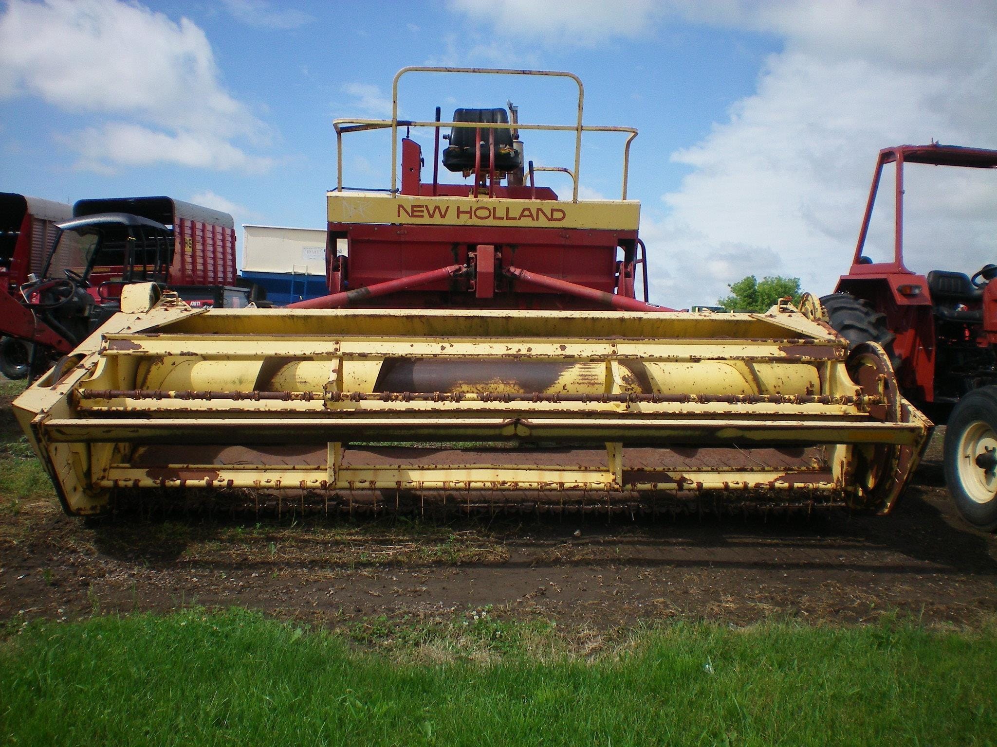 New Holland 1100 Equipment Image0