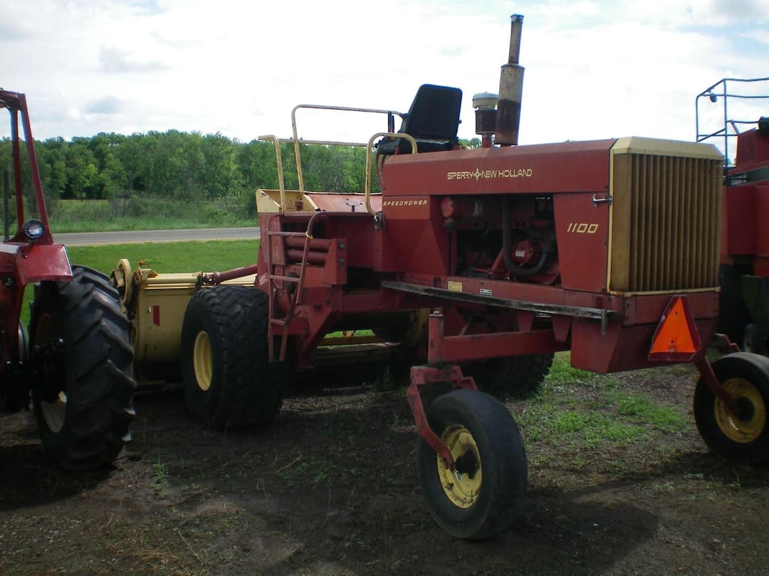 Image of New Holland 1100 Image 1