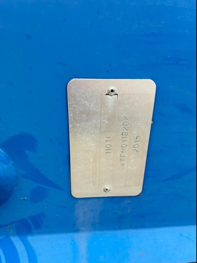 Image of New Holland 110TL equipment image 4