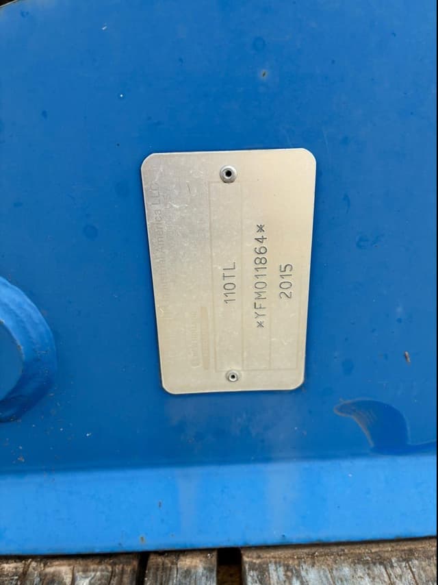 Image of New Holland 110TL equipment image 4