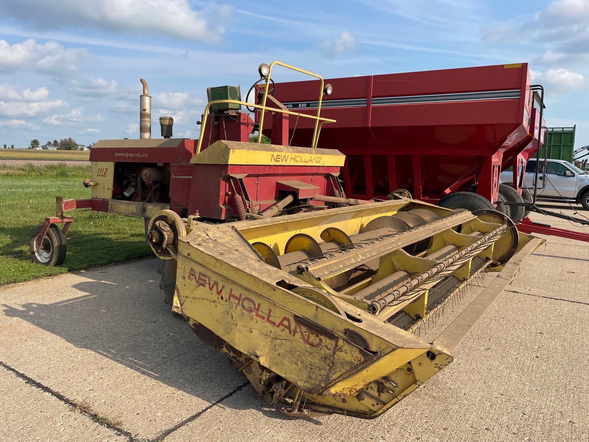 SOLD - New Holland 1112 Lot No. 96028 Hay and Forage with --- Hrs