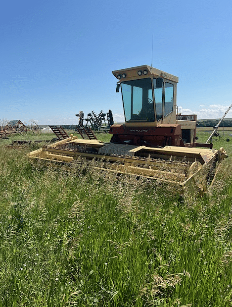Image of New Holland 1118 Primary Image