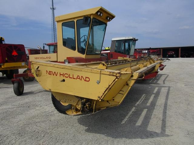 Image of New Holland 1118 equipment image 2