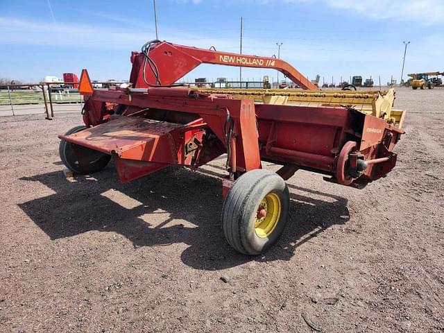 Image of New Holland 114 equipment image 2