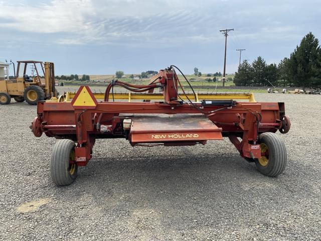 Image of New Holland 114 equipment image 3