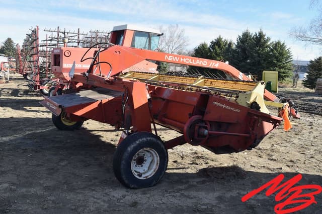 Image of New Holland 114 equipment image 4