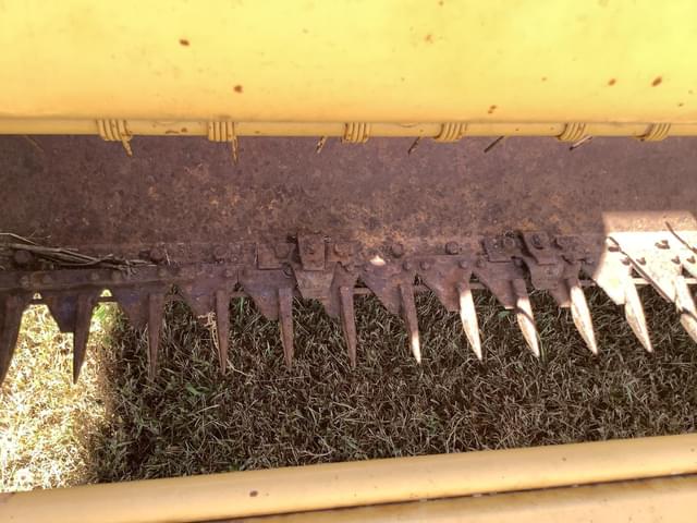 Image of New Holland 116 equipment image 4