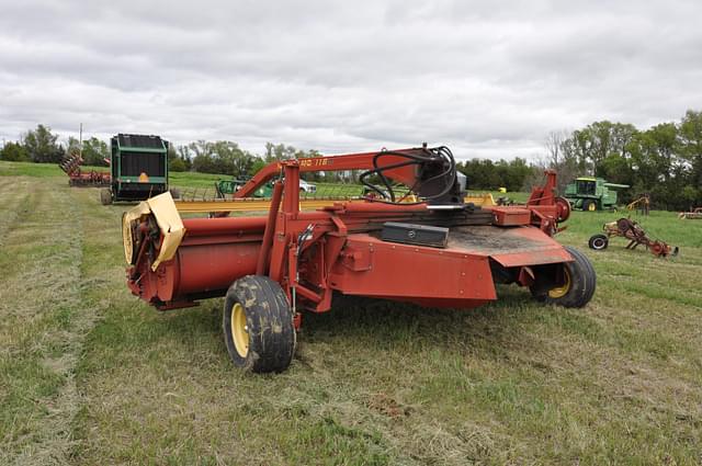 Image of New Holland 116 equipment image 3