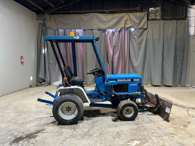 Image of New Holland 1220 equipment image 4
