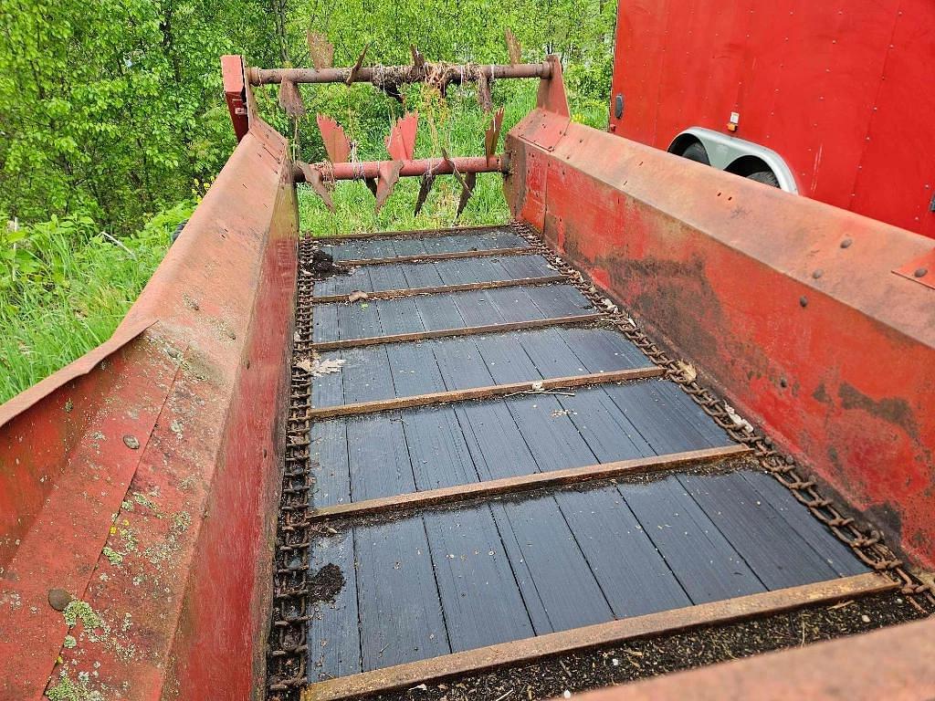 Image of New Holland 130 Image 1