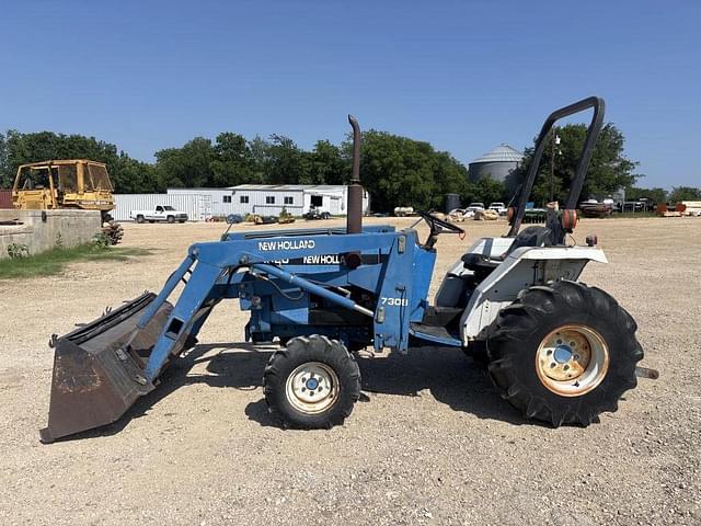 Image of New Holland 1320 equipment image 1