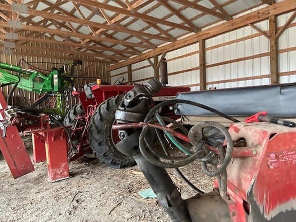 Image of New Holland 1411 equipment image 1