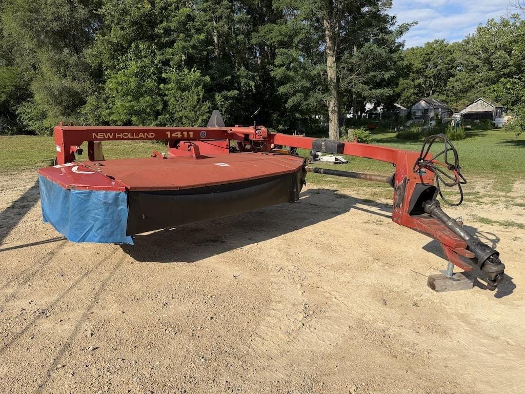 New Holland 1411 Equipment Image0