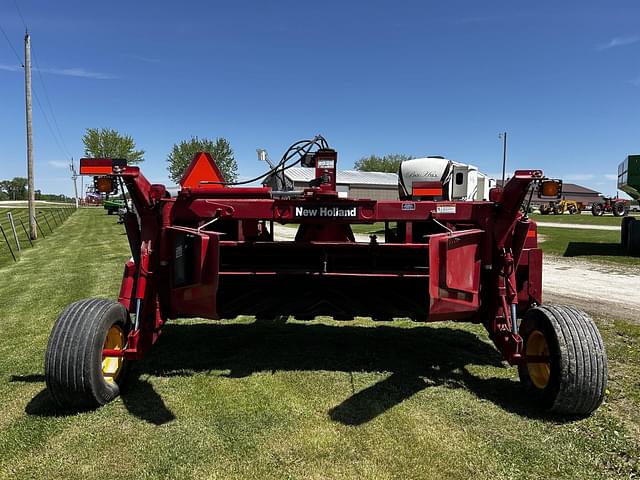 Image of New Holland 1431 equipment image 4