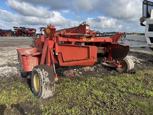 Image of New Holland 1431 equipment image 2