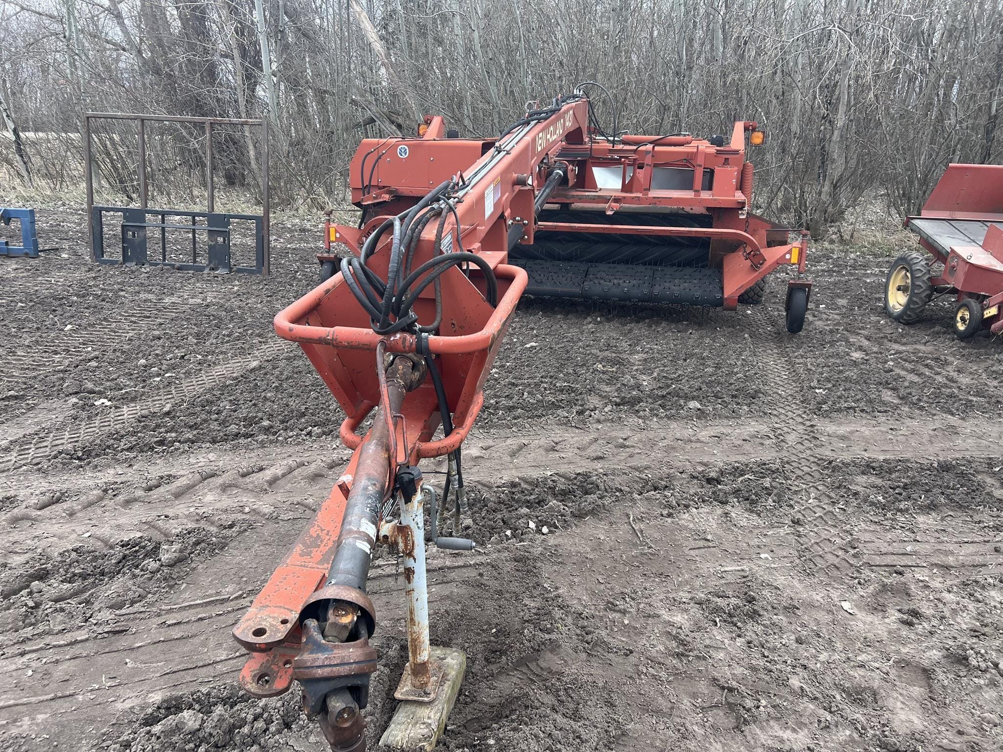 New Holland 1431 Equipment Image0