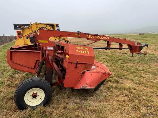 Image of New Holland 1431 equipment image 2