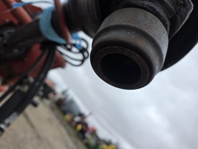 Image of New Holland 1431 equipment image 3