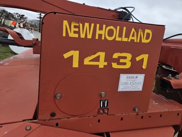 Image of New Holland 1431 equipment image 4