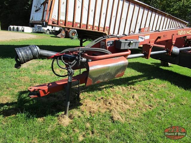Image of New Holland 1431 equipment image 2
