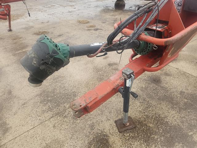 Image of New Holland 1431 equipment image 2