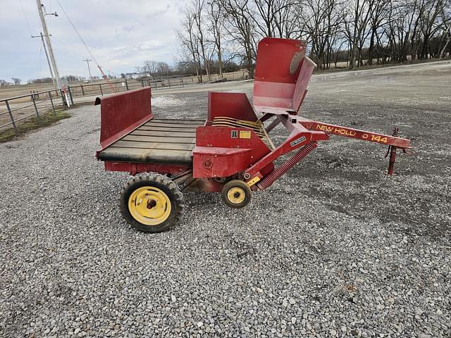 Image of New Holland 144 equipment image 1