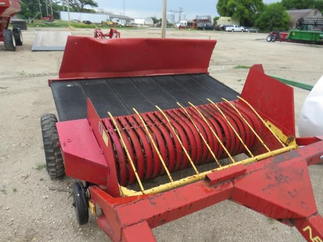 Image of New Holland 144 equipment image 1