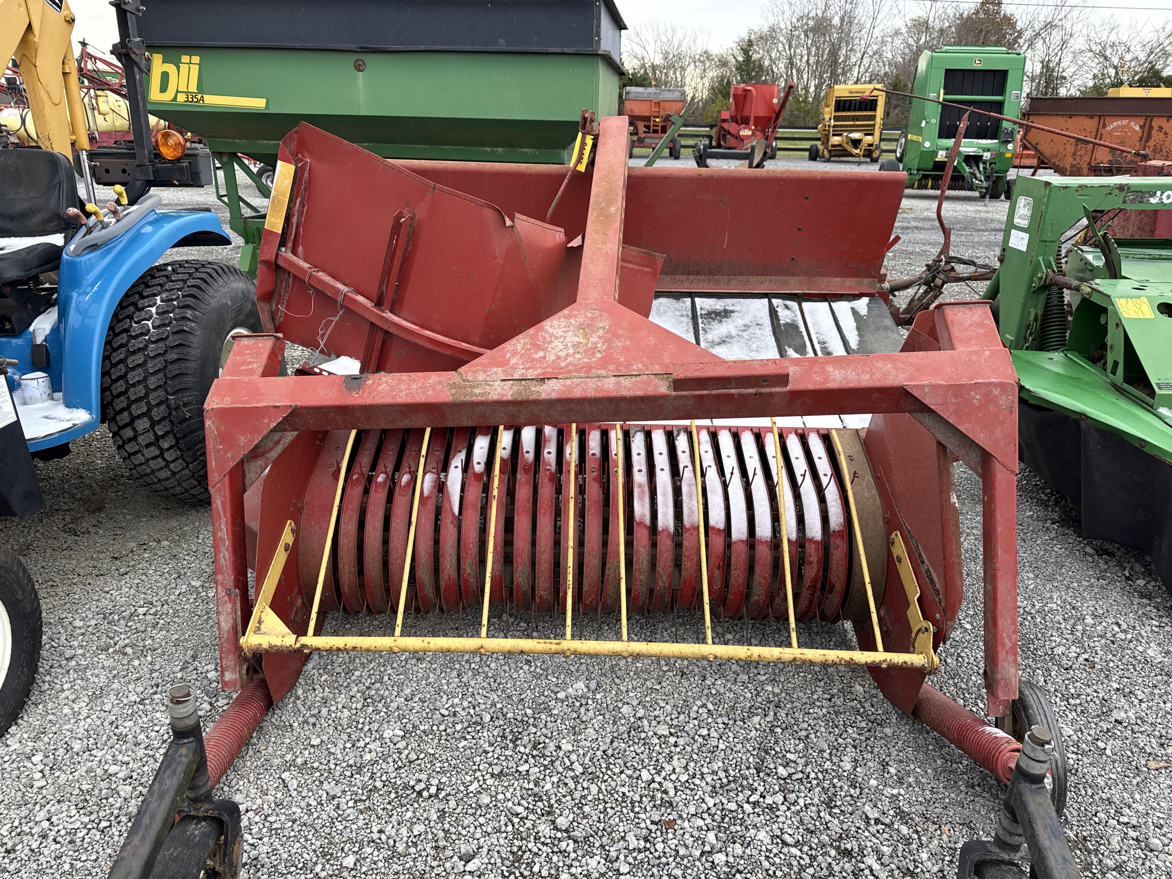 New Holland 144 Equipment Image0