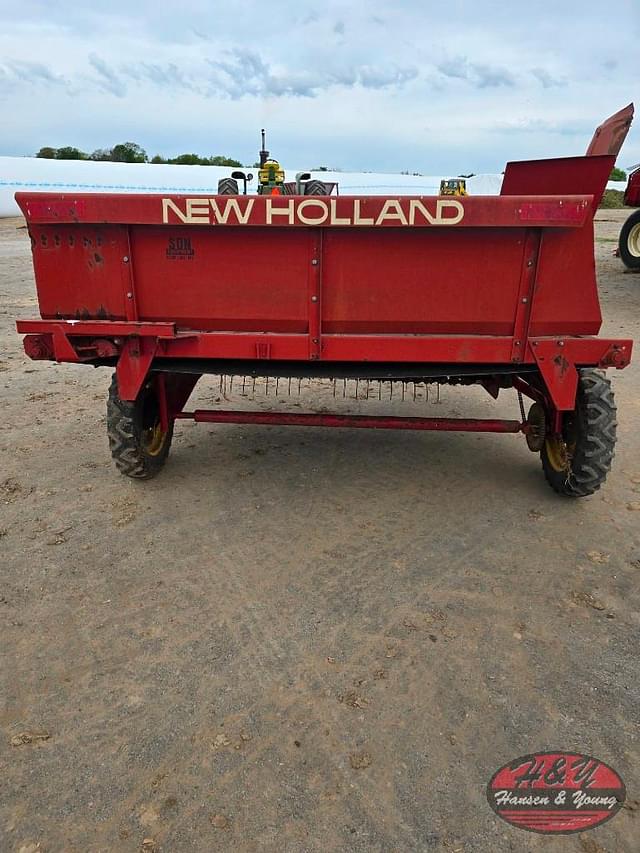 Image of New Holland 144 equipment image 4