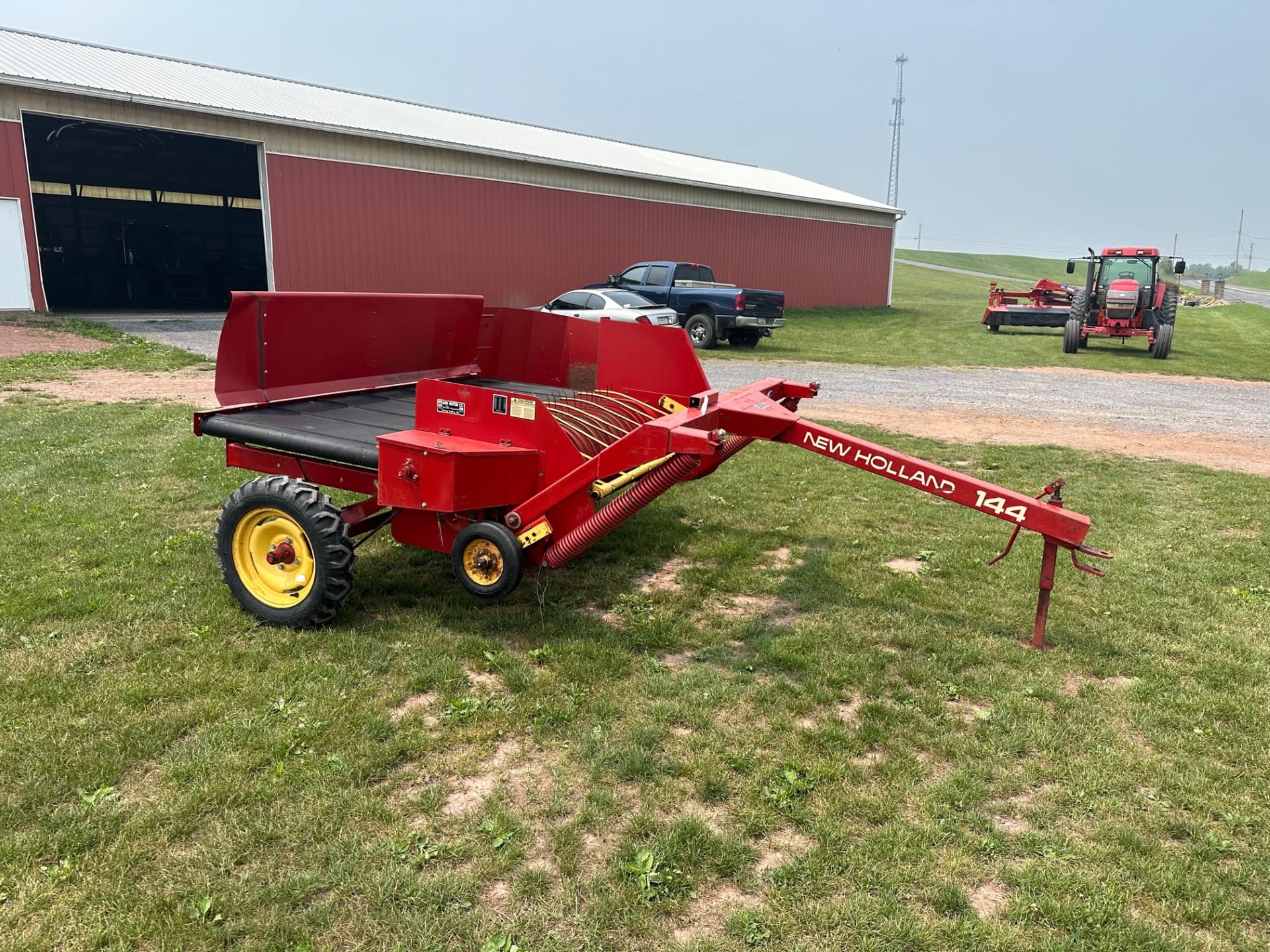 Main image New Holland 144