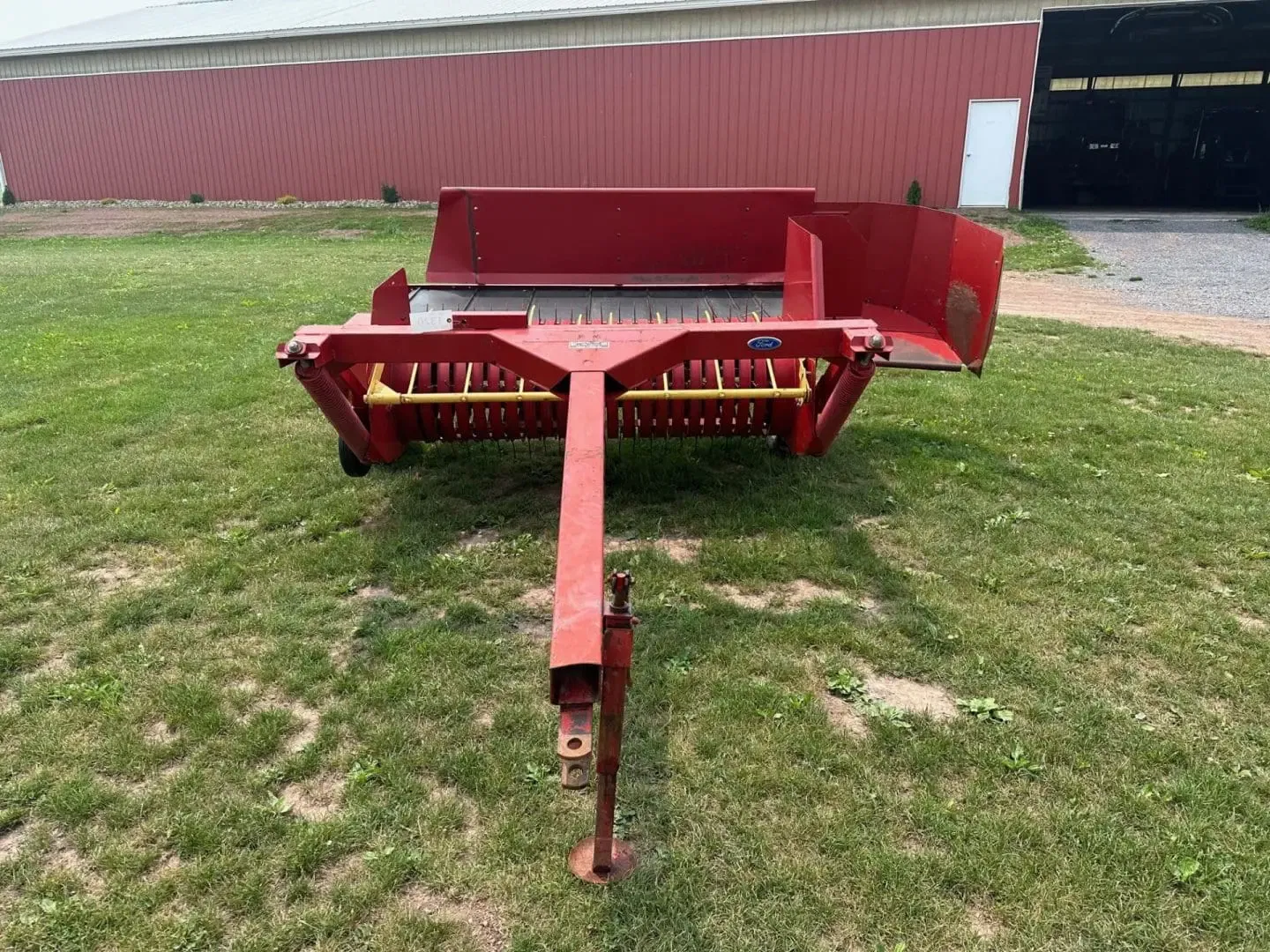 Main image New Holland 144
