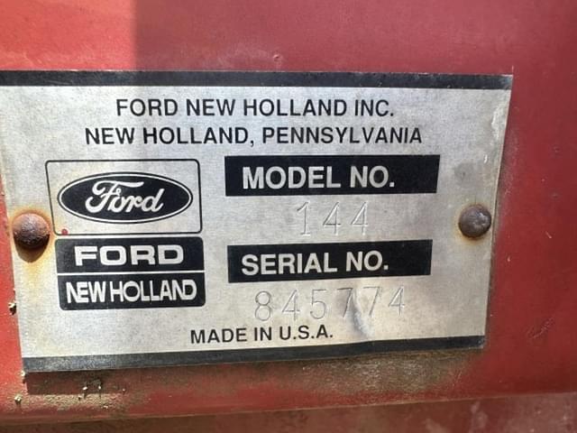 Image of New Holland 144 equipment image 4
