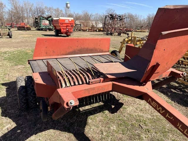 Image of New Holland 144 equipment image 2