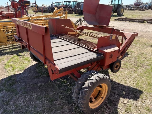 Image of New Holland 144 equipment image 4