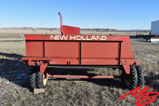 Image of New Holland 144 equipment image 4
