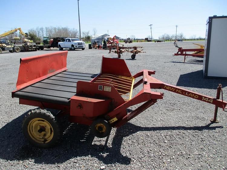 New Holland 144 Hay and Forage Hay - Mergers for Sale | Tractor Zoom