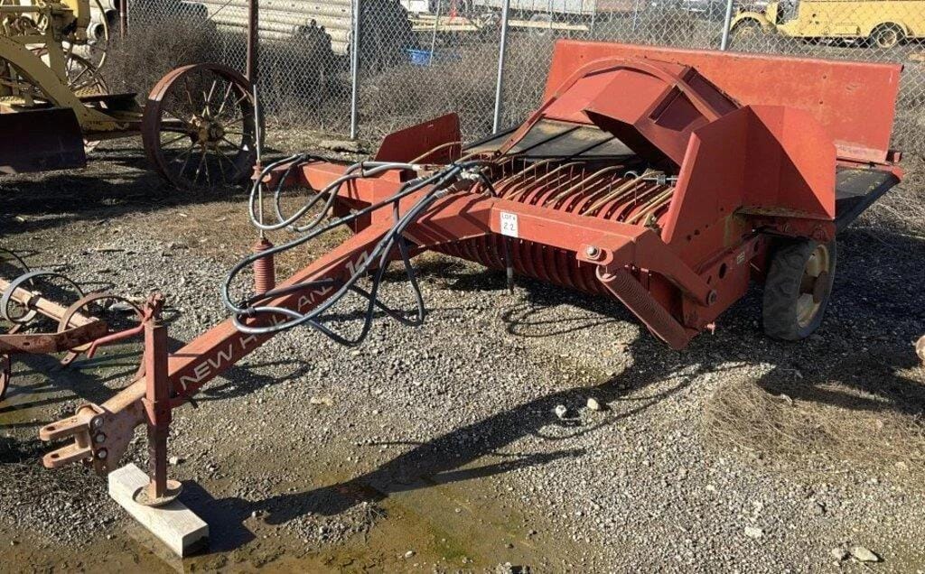 New Holland 144 Equipment Image0