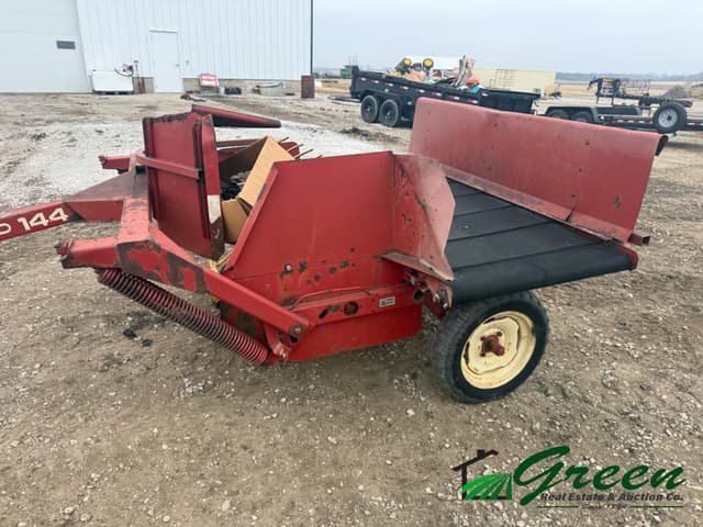 Image of New Holland 144 equipment image 1