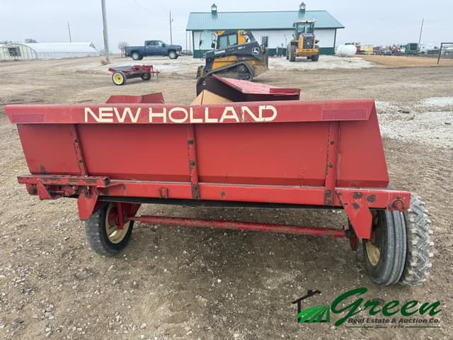 Image of New Holland 144 equipment image 4