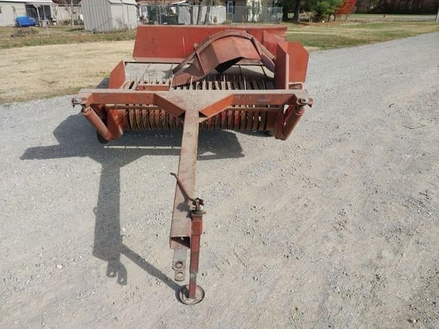 Image of New Holland 144 equipment image 1