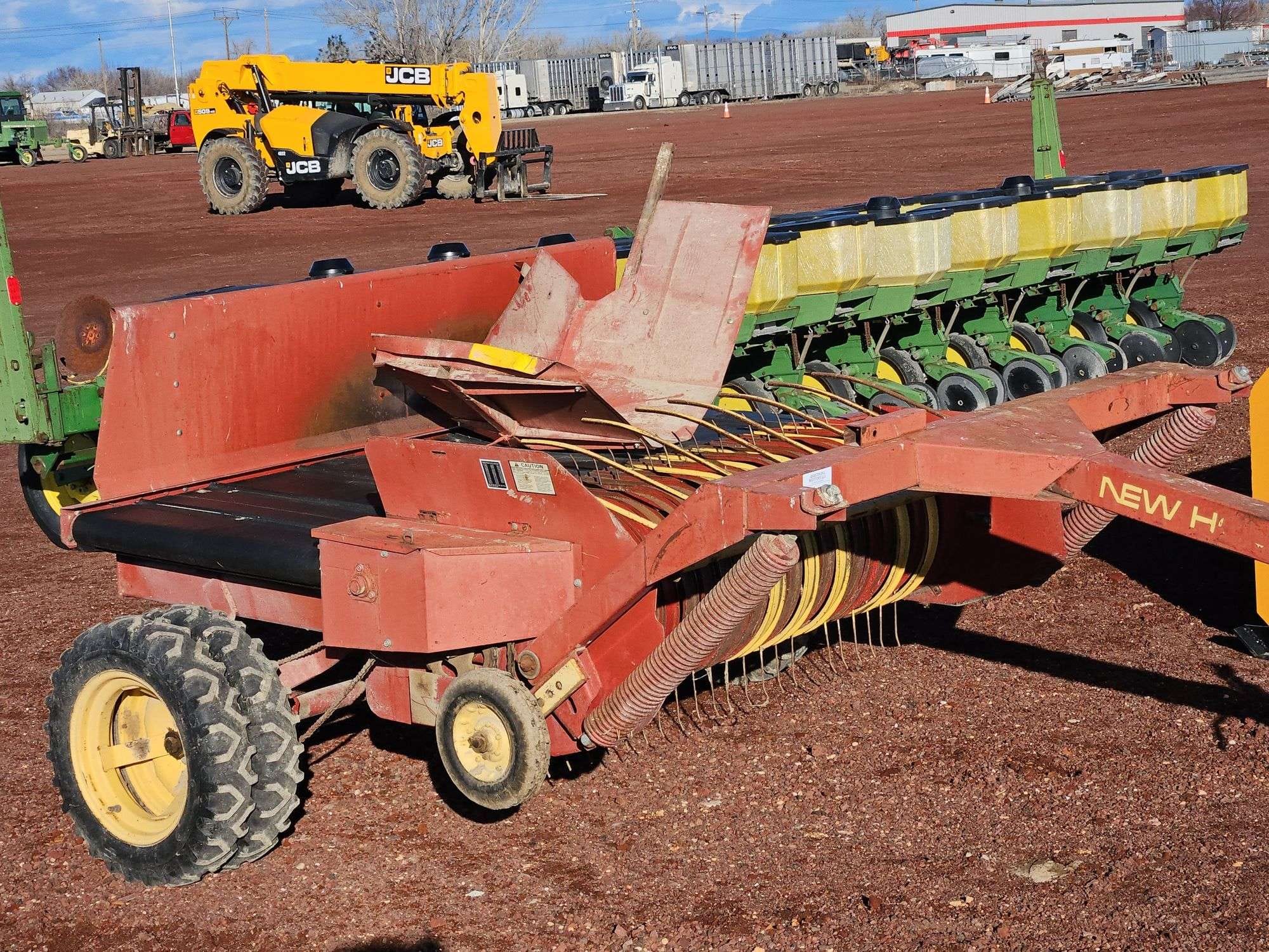 New Holland 144 Equipment Image0