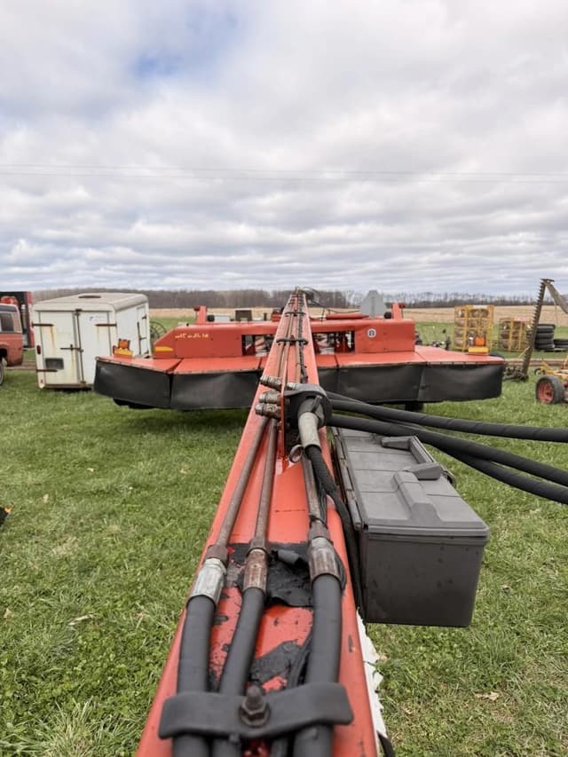 Image of New Holland 1441 equipment image 2