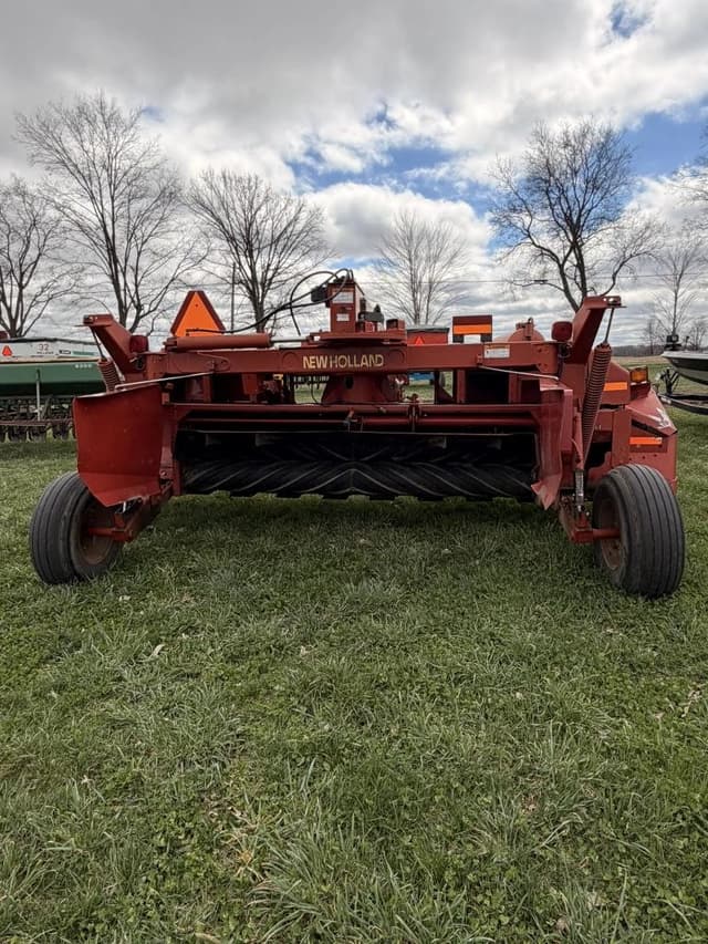 Image of New Holland 1441 equipment image 4