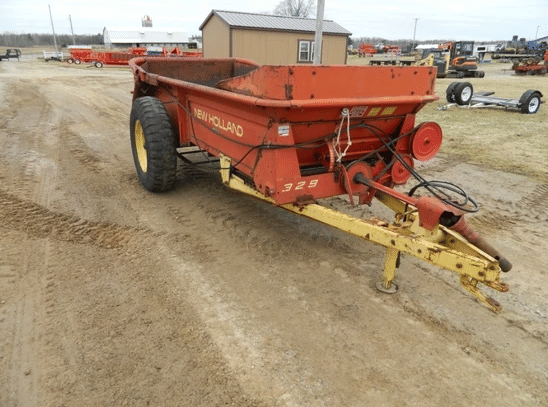 Image of New Holland 145 equipment image 3