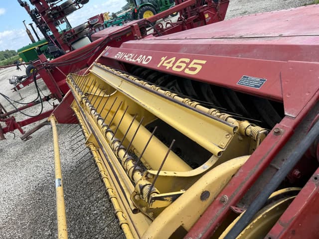 Image of New Holland 1465 equipment image 4