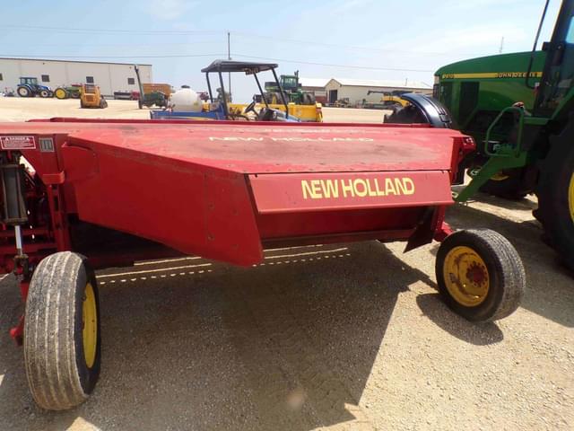 Image of New Holland 489 equipment image 4