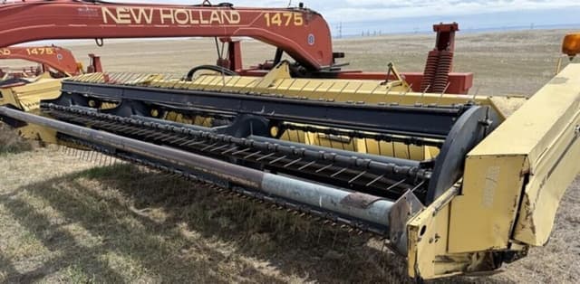 Image of New Holland 1475 equipment image 4