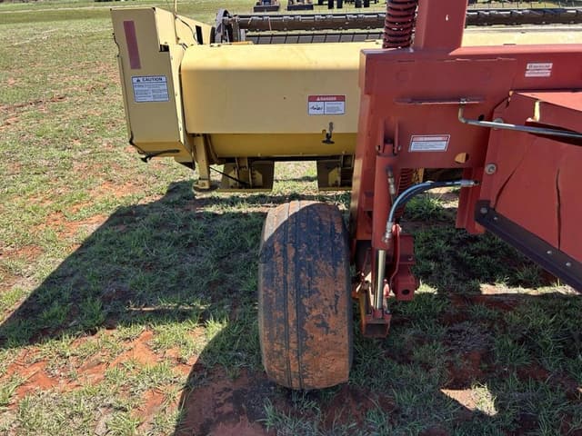 Image of New Holland 1475 equipment image 4