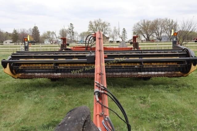 Image of New Holland 1475 equipment image 1