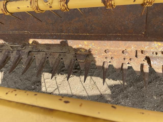 Image of New Holland 1475 equipment image 4